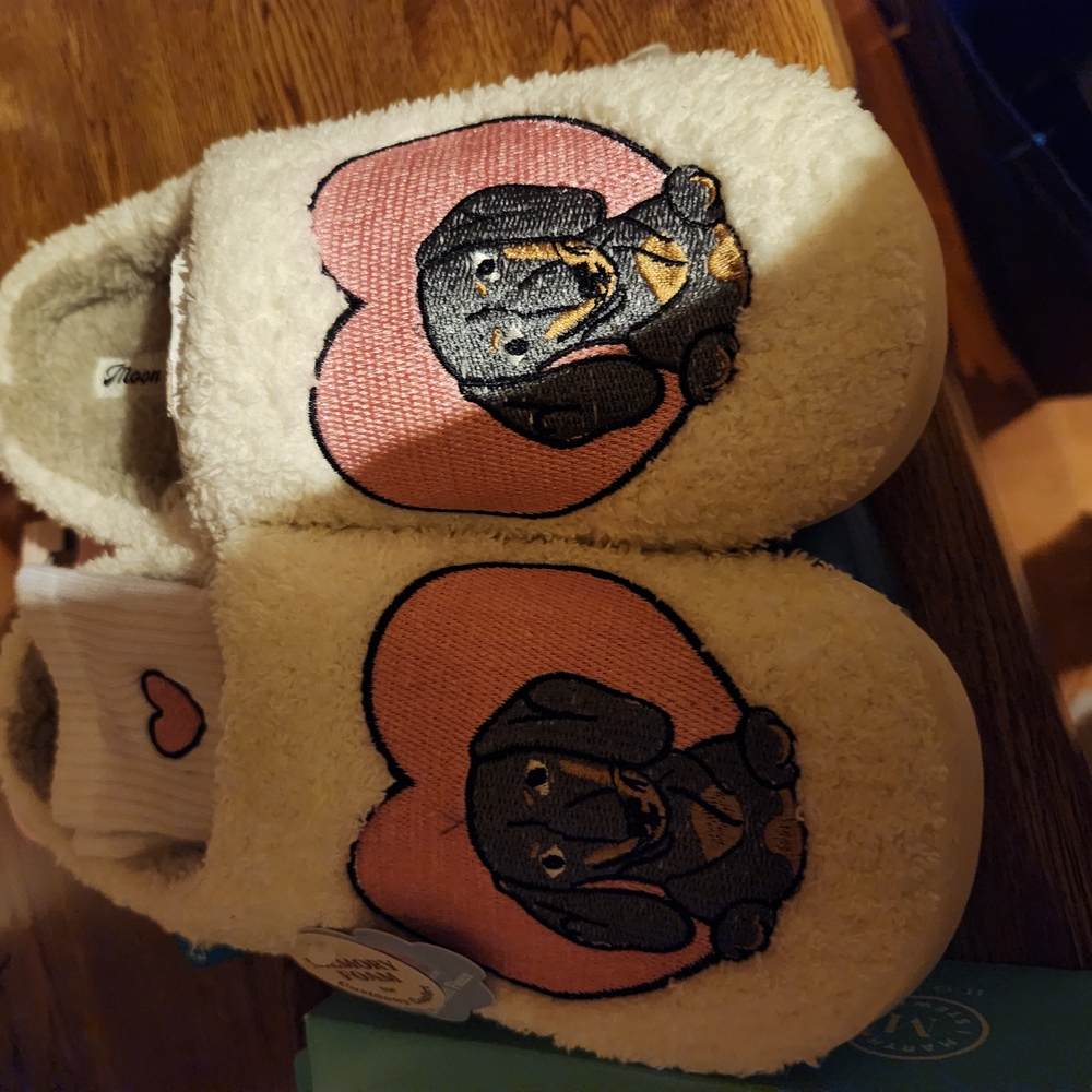 Dachshund Embroidered Slippers